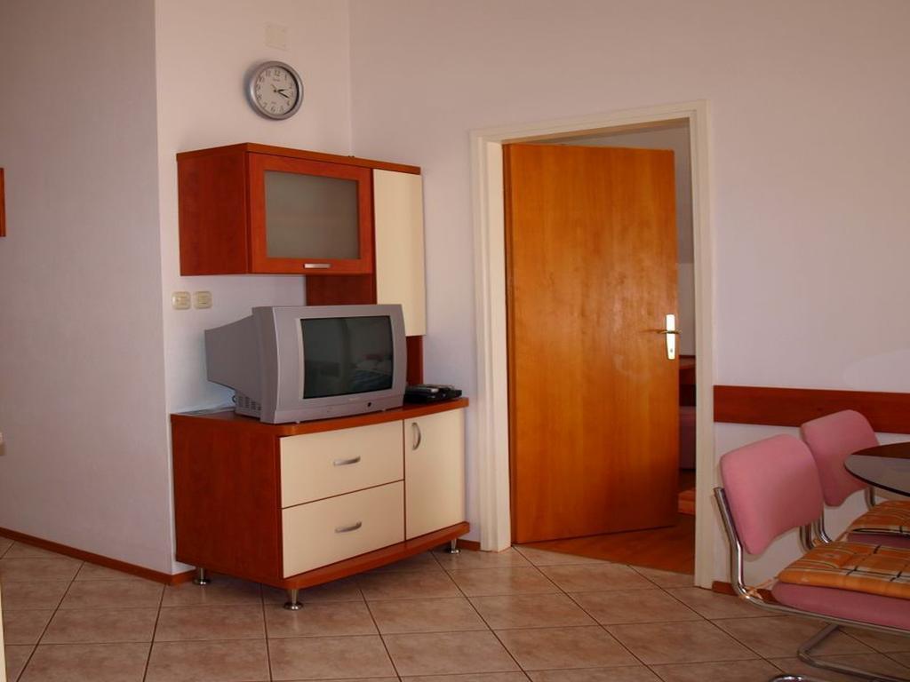 Apartments Mia Postira Camera foto